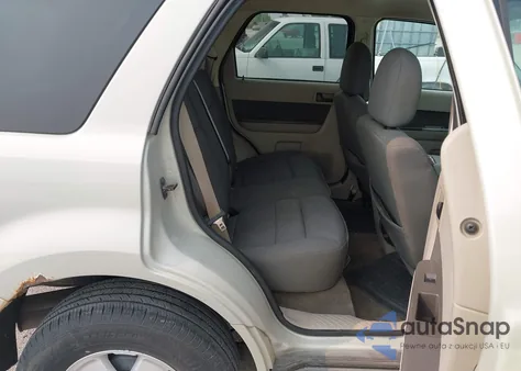 2009 Ford Escape Xlt from USA, damaged, VIN 1FMCU03G39KB87113